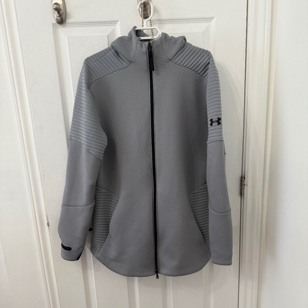 UNDER ARMOUR Men’s Sweater